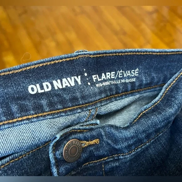 Old Navy Mid-rise Flare - Picture 5 of 8